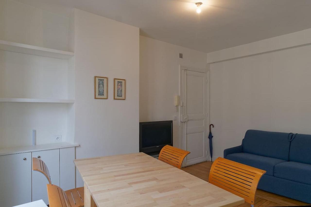 Quiet Apartment Near Montmartre Париж Экстерьер фото